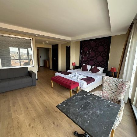 Budget Friendly Rooms Taksim Isztambul Kültér fotó